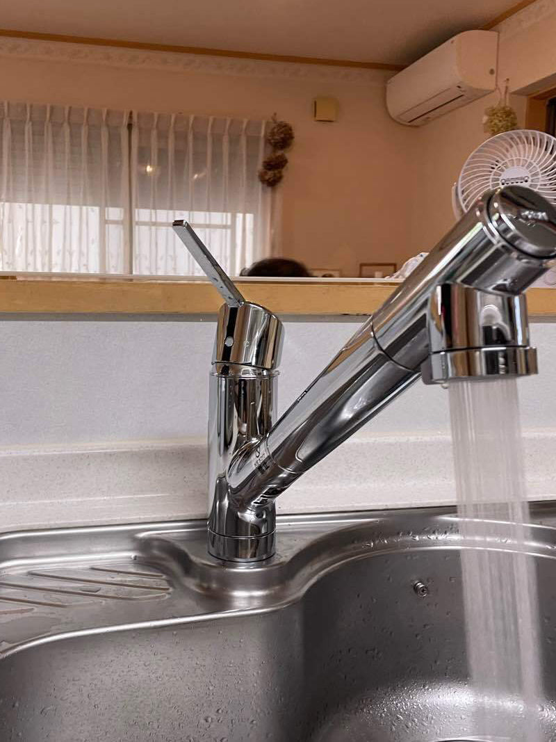 八尾市］takagi 浄水器一体型キッチン水栓「クローレ」の施工事例｜水