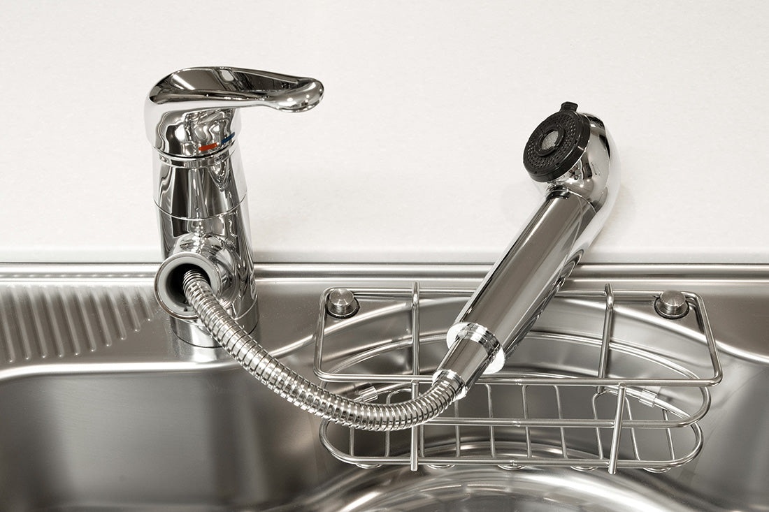 キッチンの掃除＆洗い物が便利に！シャワー水栓のすすめ｜水廻り設備の 